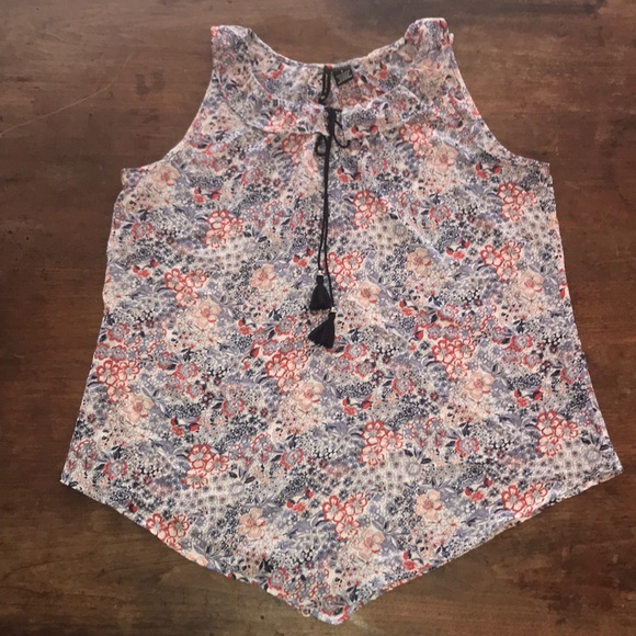 •BUNDLE ONLY• NEW DIRECTIONS SHEER BLOUSE - Picture 8 of 8